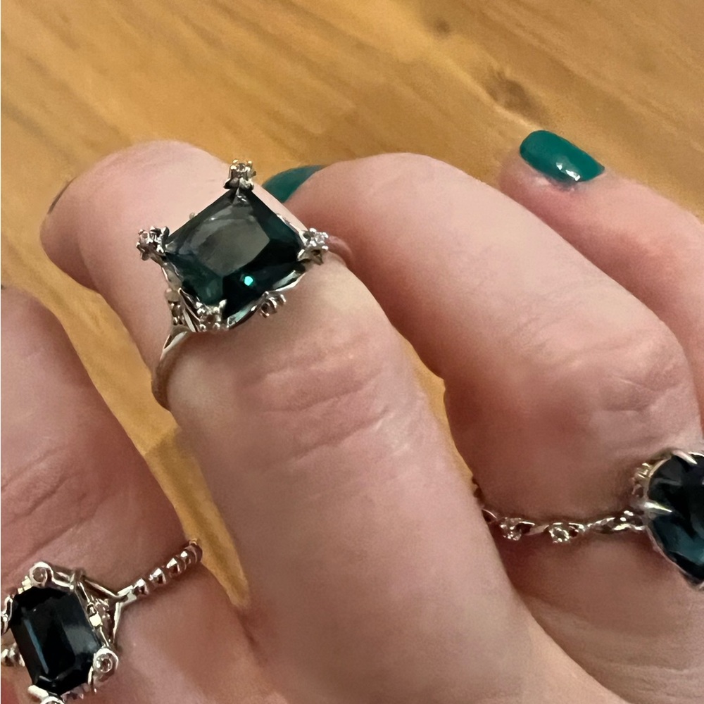 Set of 3 Fragrant Jewels Stargazing Satin Collection Rings - Picture 4 of 9